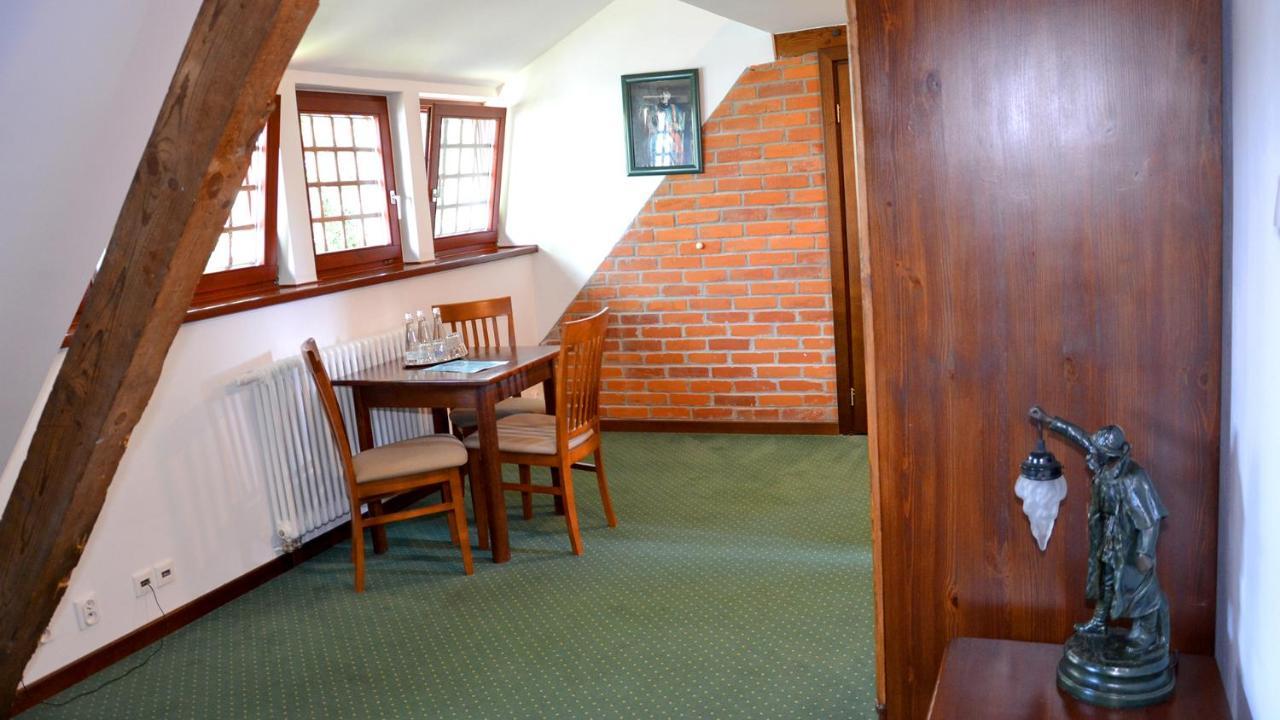 Hotel Tawerna Kaper Ilawa Esterno foto