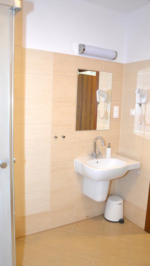 Hotel Tawerna Kaper Ilawa Esterno foto