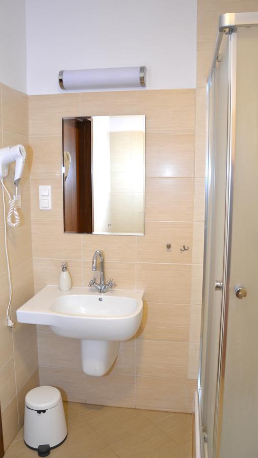 Hotel Tawerna Kaper Ilawa Esterno foto