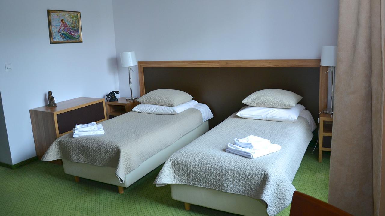 Hotel Tawerna Kaper Ilawa Esterno foto