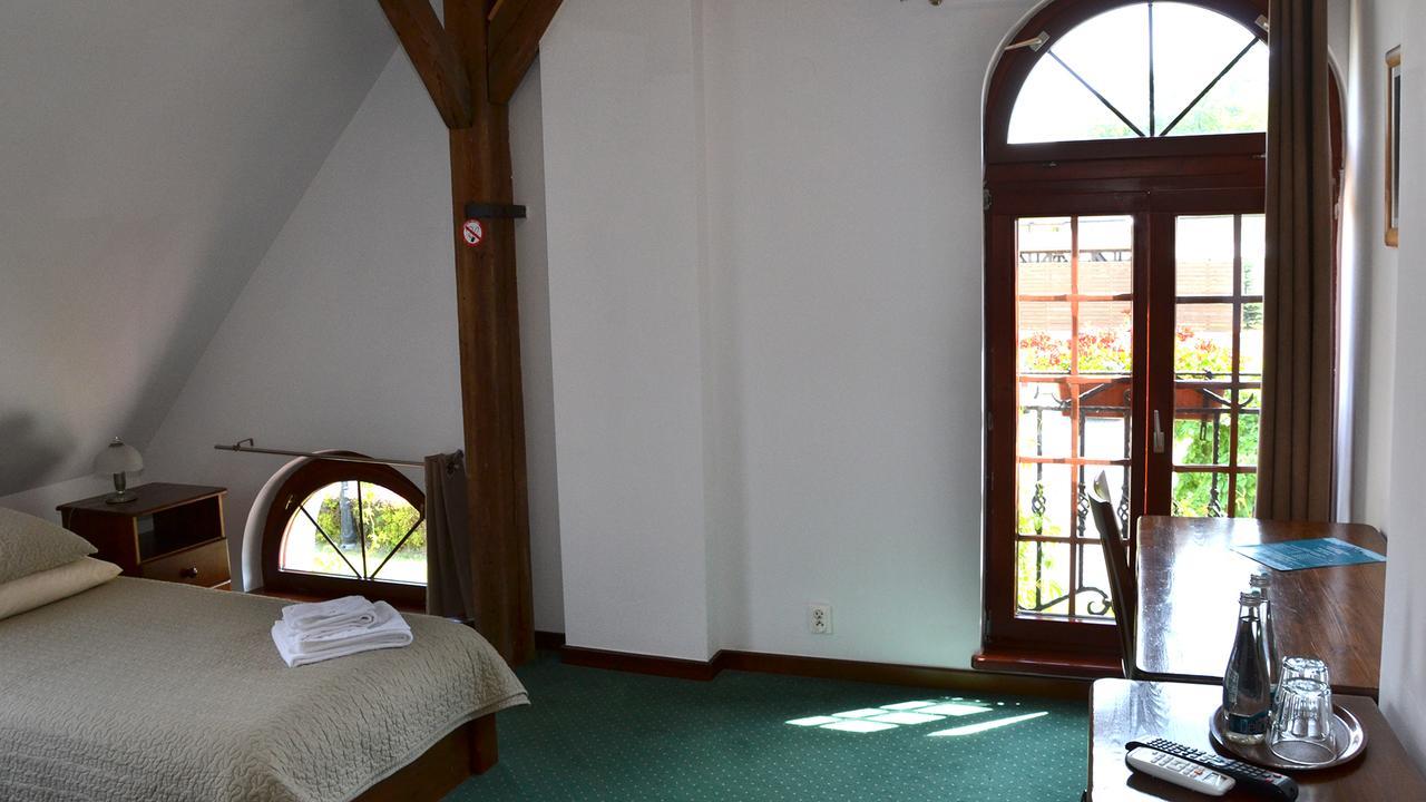 Hotel Tawerna Kaper Ilawa Esterno foto