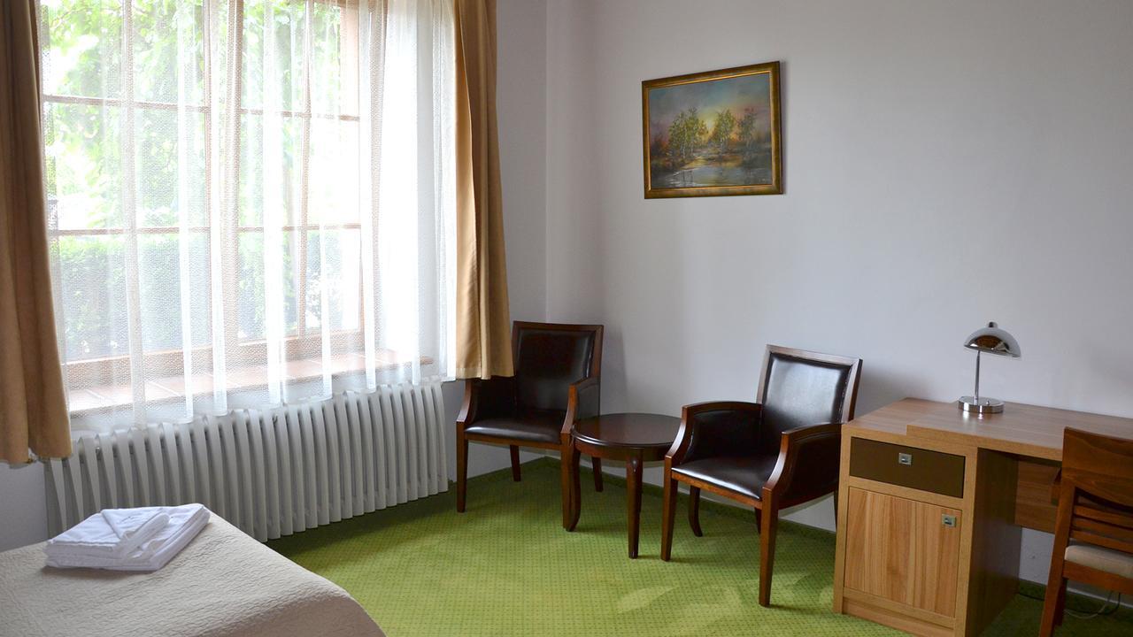Hotel Tawerna Kaper Ilawa Esterno foto