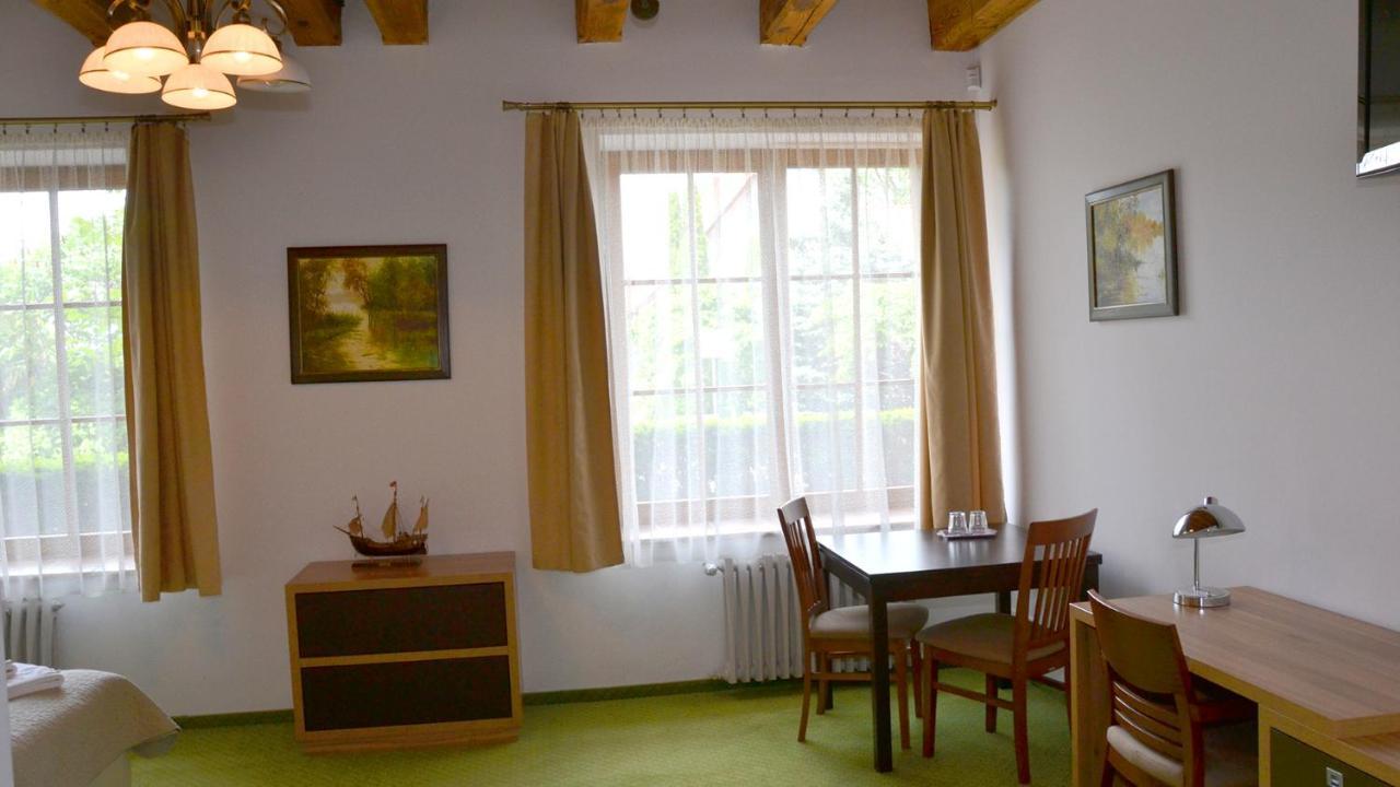 Hotel Tawerna Kaper Ilawa Esterno foto